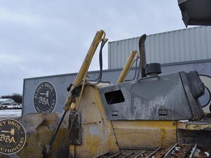 komatsu-d65ex-12-image-55