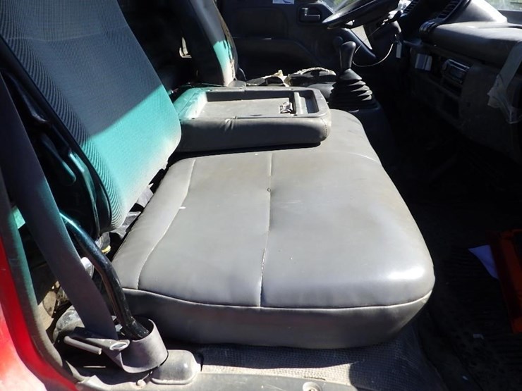 1999-isuzu-nqr-image-23