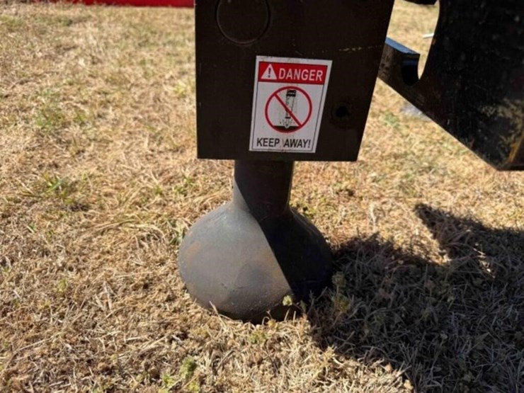 skid-steer-post-driver-image-4