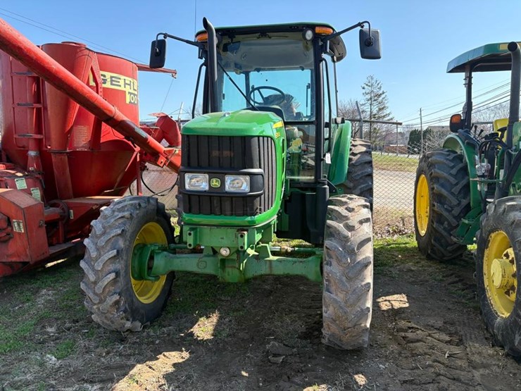 john-deere-6115d-image-3