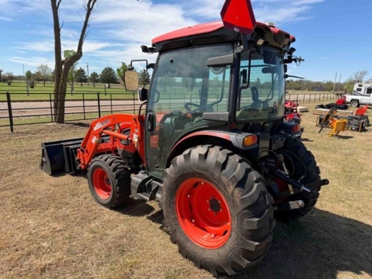 2018-kioti-dk4210-se-tractor-image-4