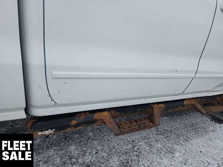 2018-chevrolet-silverado-3500hd-image-41