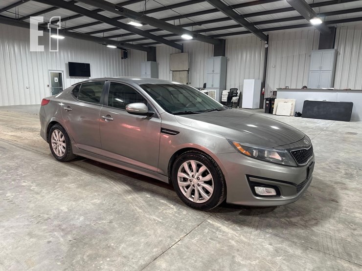 2015-kia-optima-image-2