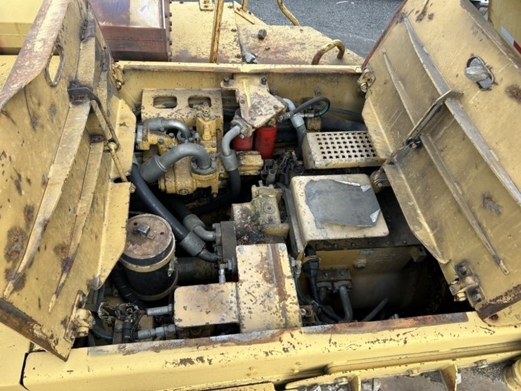 2007-caterpillar-ad55-image-38