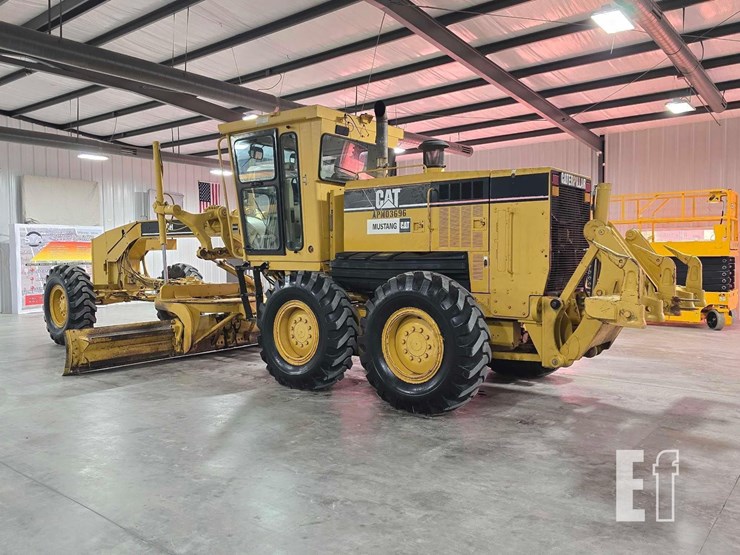 2007-caterpillar-140h-image-4