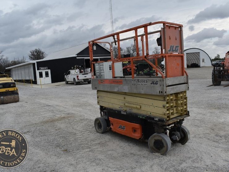 2006-jlg-2630es-image-7