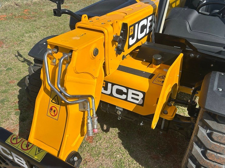 2024-jcb-505-20-image-3