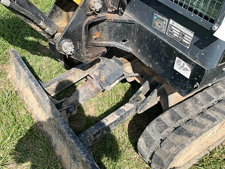 agrotk-r35-mini-excavator-346-hours-kubota-engine-image-5