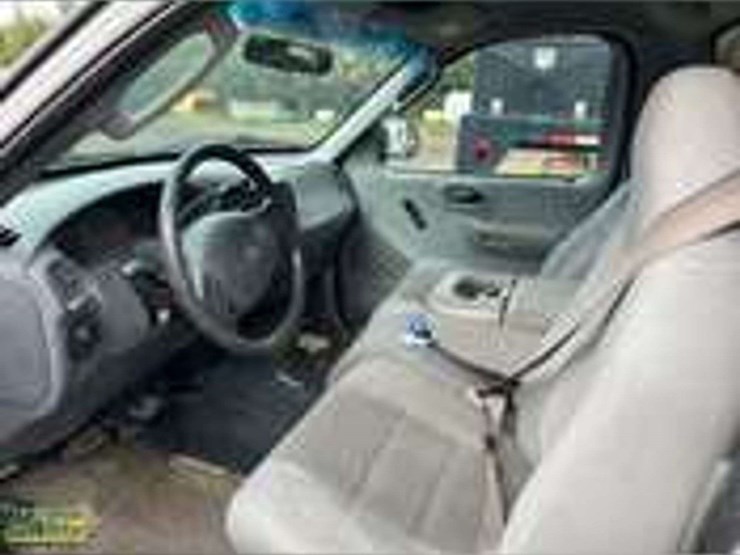 2004-ford-f150-image-9
