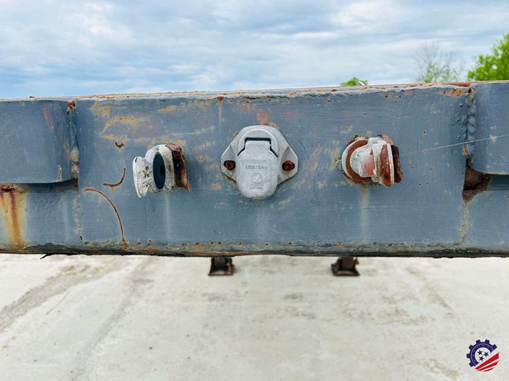 utility-flatbed-image-9