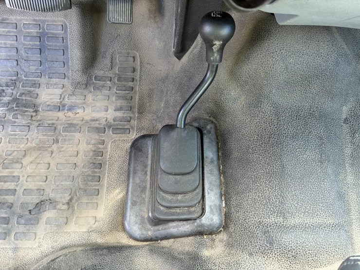 2011-ford-f250-image-17