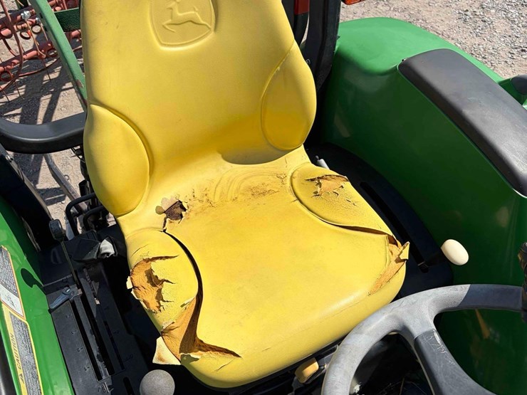 john-deere-4720-image-8