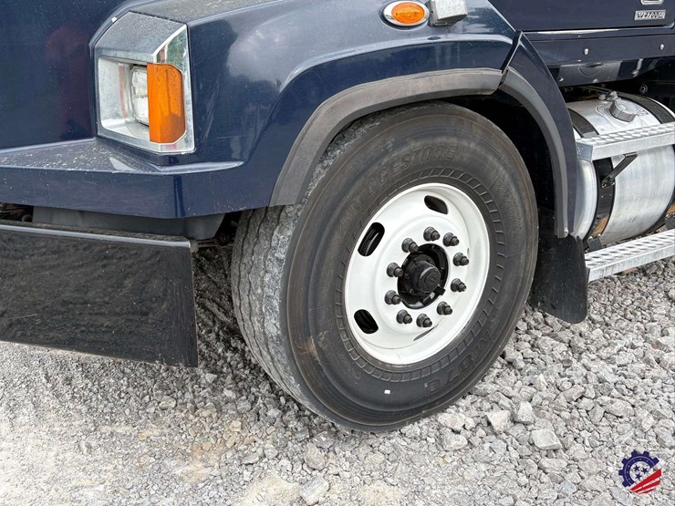 2019-western-star-4700-image-7