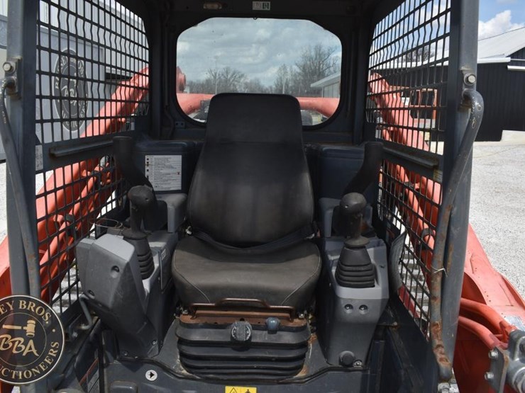 2019-kubota-svl95-2s-image-37