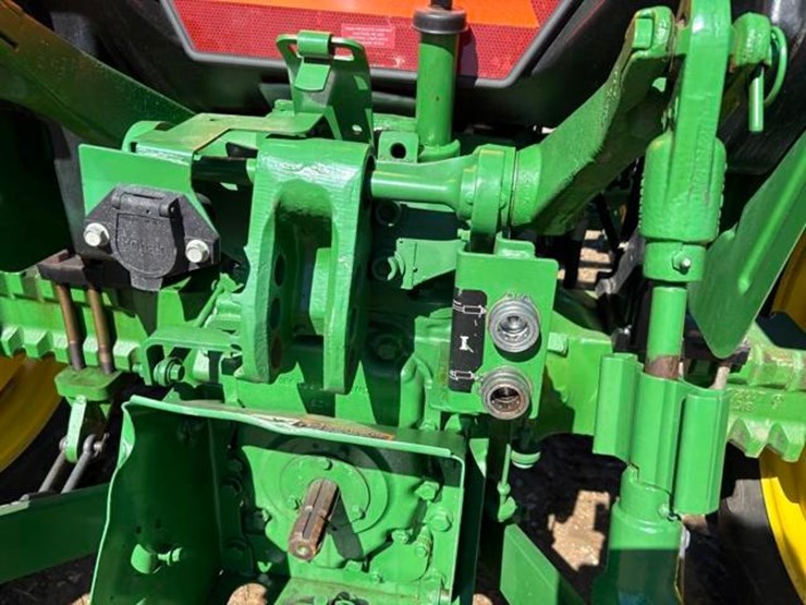 john-deere-5045e-image-30