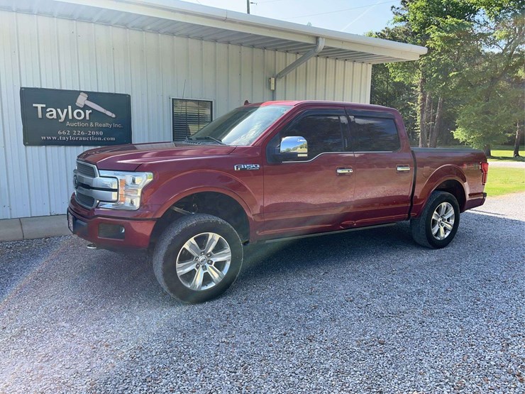 2018-ford-f150-platinum-image-2