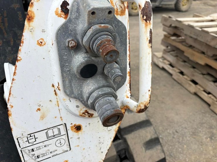 2018-bobcat-t550-image-19