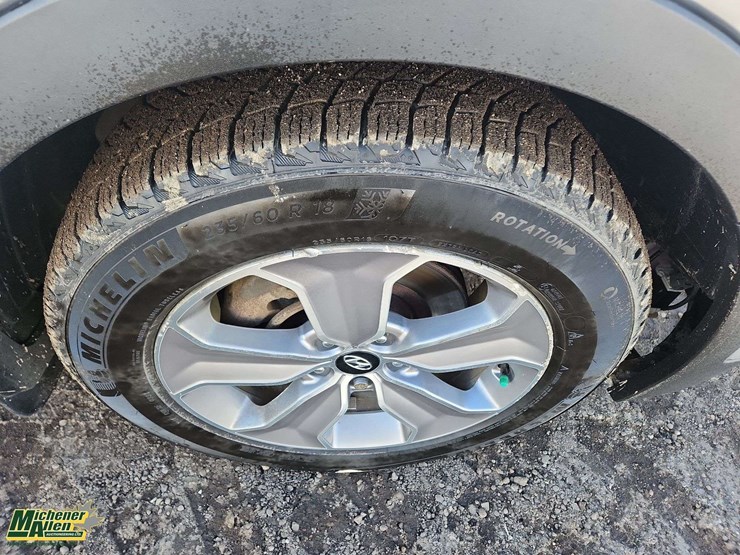 2015-hyundai-santa-fe-image-31