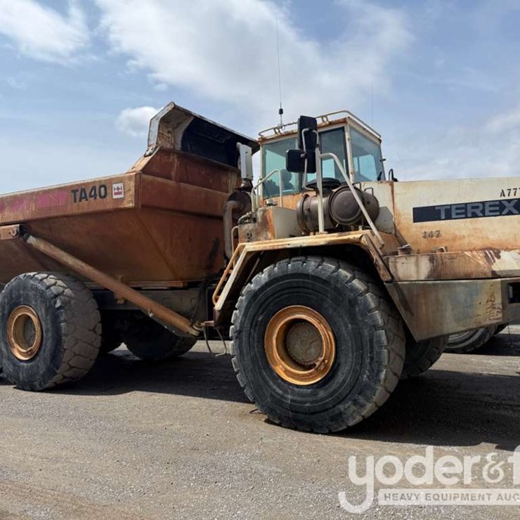 2000 TEREX TA40