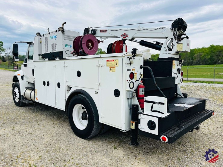 2015-international-durastar-4300-image-3