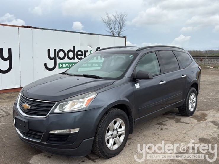 2014-chevrolet-traverse-image-1