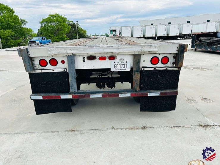 utility-flatbed-image-8