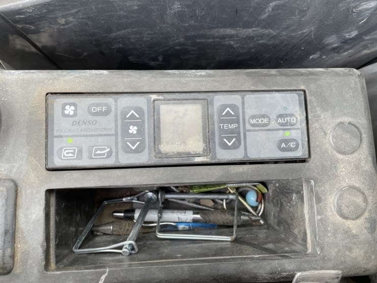 2007-deere-160c-lc-image-28