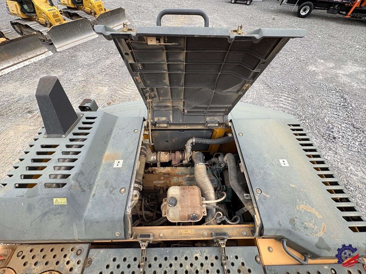 2017-volvo-ec300el-image-63