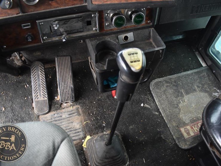 2000-kenworth-t600-image-41