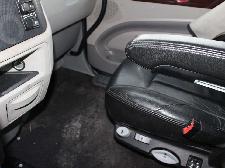 2019-peterbilt-579-image-34