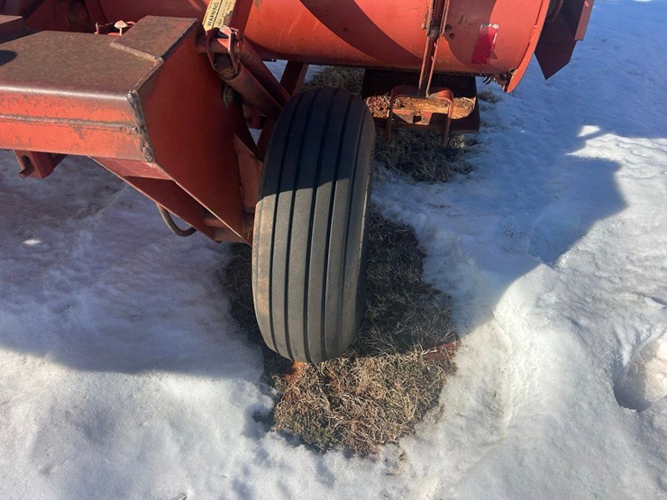 hesston-1014-image-5