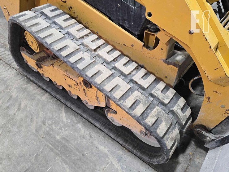 2021-caterpillar-289d3-image-37