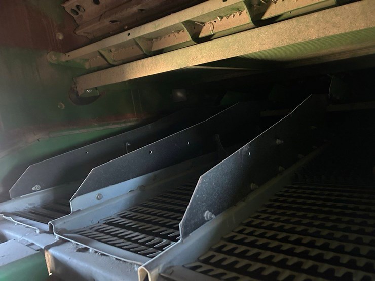 2013-john-deere-s680-image-4