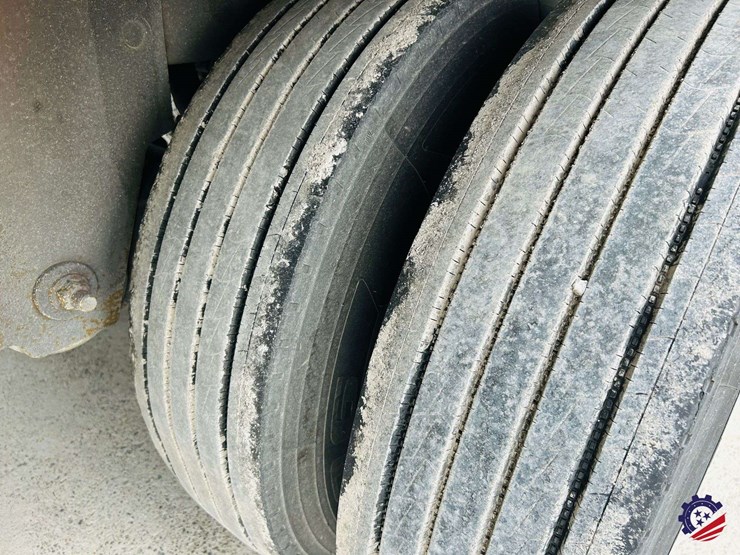 vanguard-53-ft-image-13