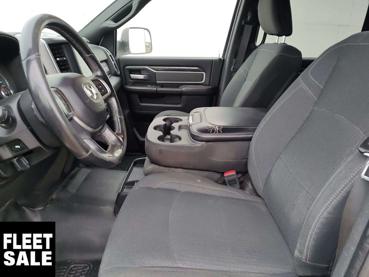 2019-dodge-2500-image-13