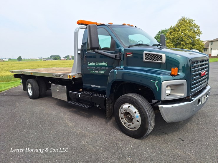 2004-gmc-topkick-image-6