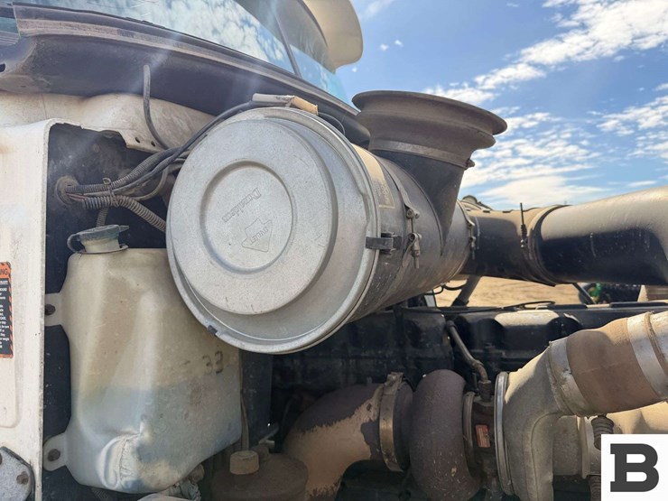 2000-mack-ch612-image-39