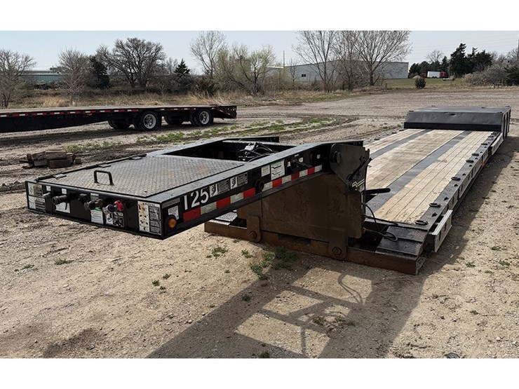 2014-muv-all-5370hdg-image-2