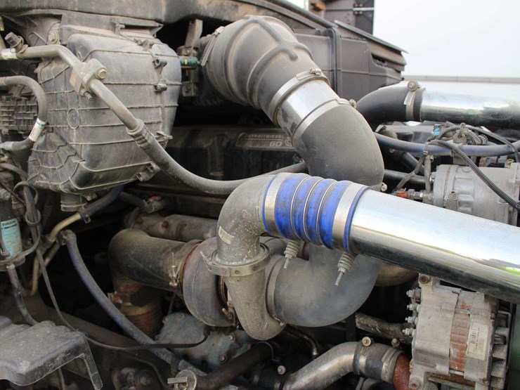 2019-peterbilt-579-image-43