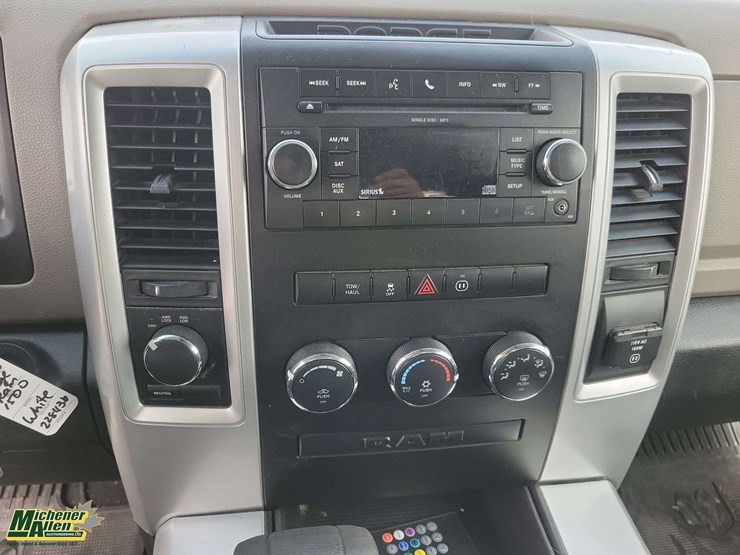 2010-dodge-ram-1500-image-13