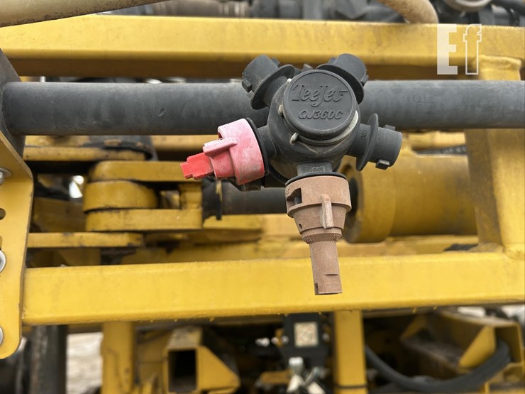 2009-ag-chem-rogator-ss1084-image-30