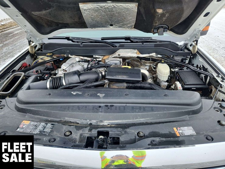 2018-chevrolet-silverado-3500hd-image-34