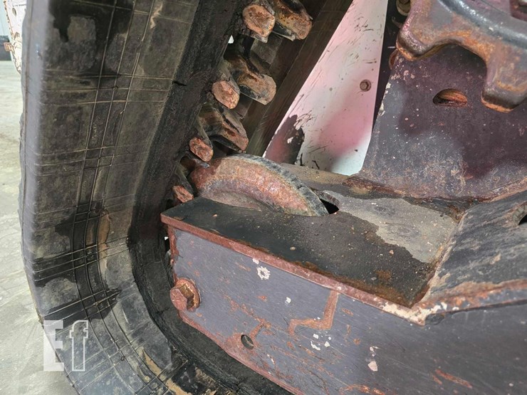 2020-bobcat-t76-image-31