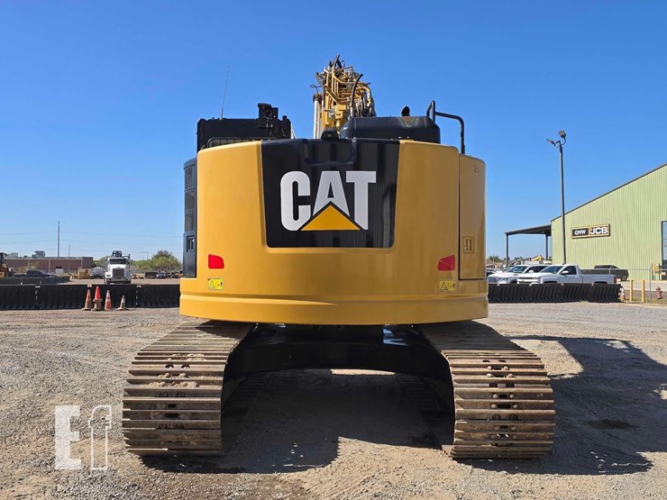 2019-caterpillar-325flcr-image-8