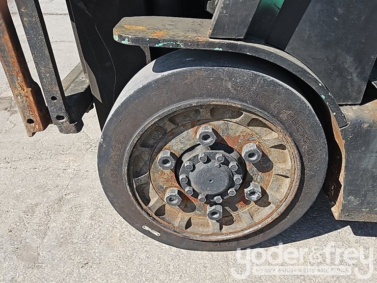 mitsubishi-fgc25k-image-9