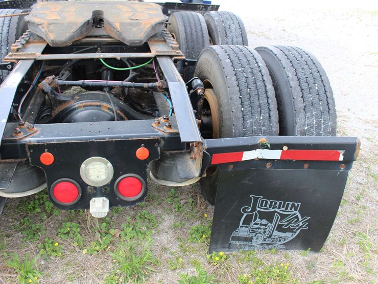 2019-freightliner-cascadia-pt126sl-3akjhhdr0kskl2228-mileage:-688348-image-11