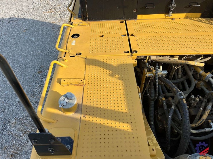 2010-caterpillar-345dl-image-55