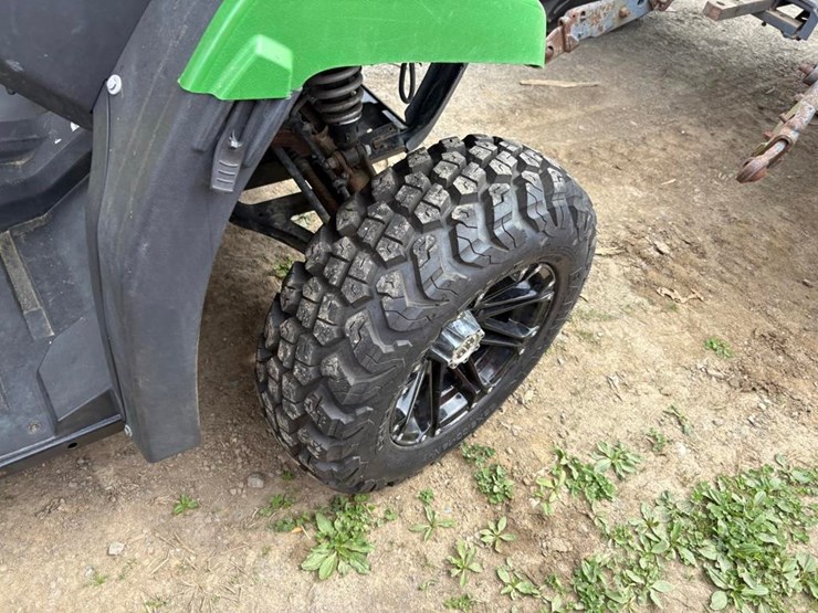 john-deere-gator-image-8