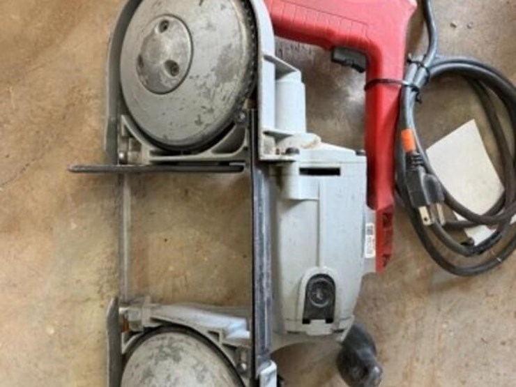 milwauke-heavy-duty-bandsaw-image-3