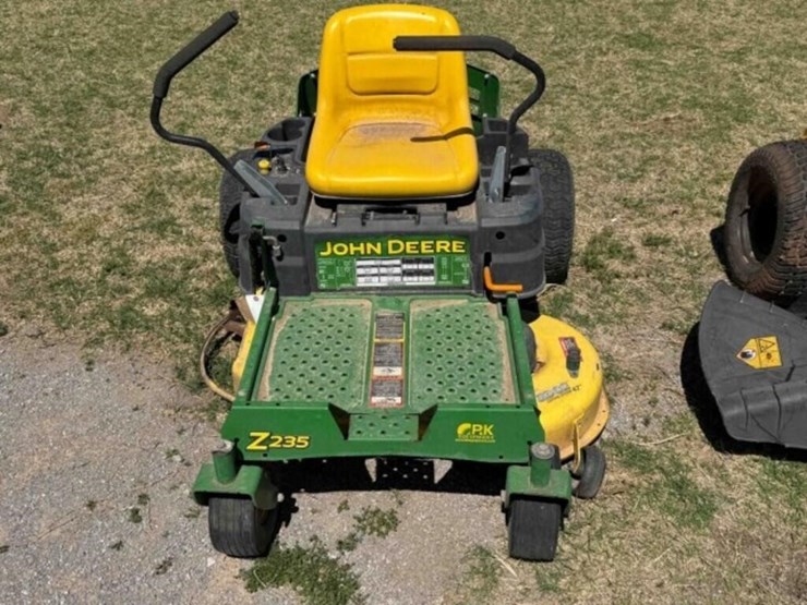 john-deere-z235-image-2